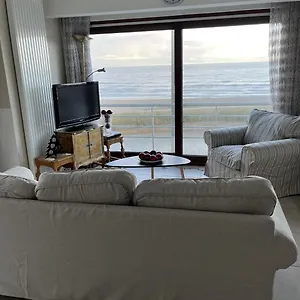 Appartement Met Zeezicht En Zicht Op Casino, Middelkerke